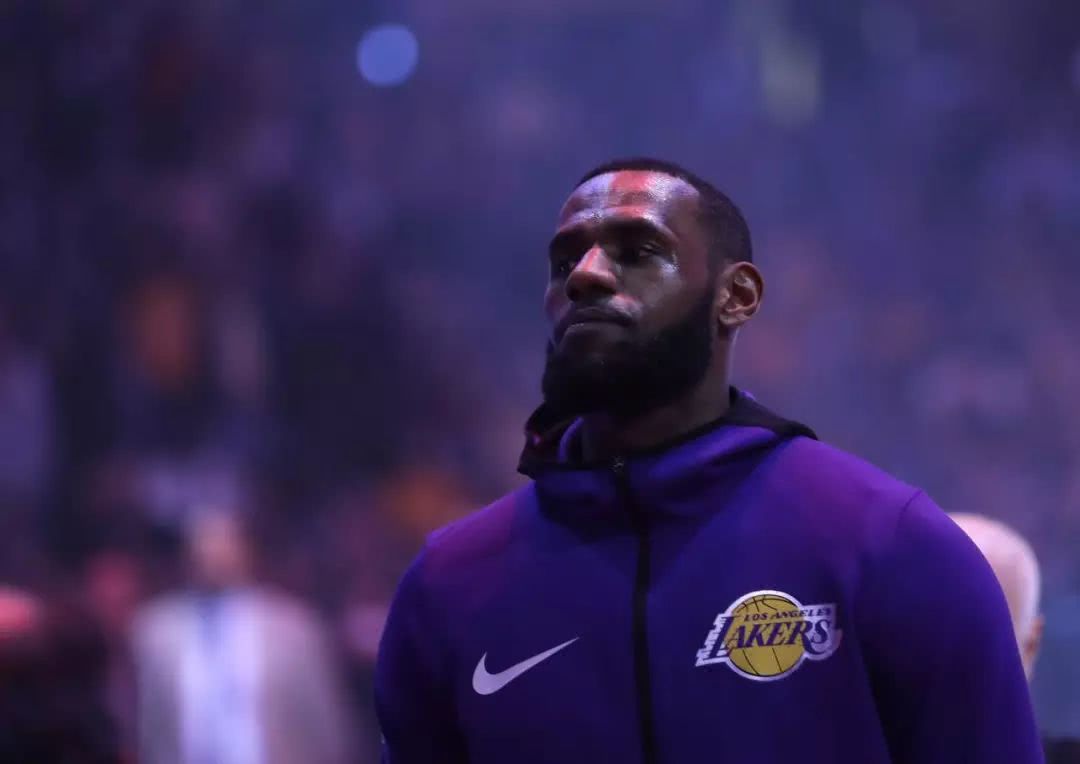 knight：前两次世界赛都比较可惜 而今年想取得圆满成绩